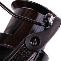 Mitchell Avocast 8000 Black Edition -Aanbiedingen Hengel Gear Winkel 2cb0718850c9f34a